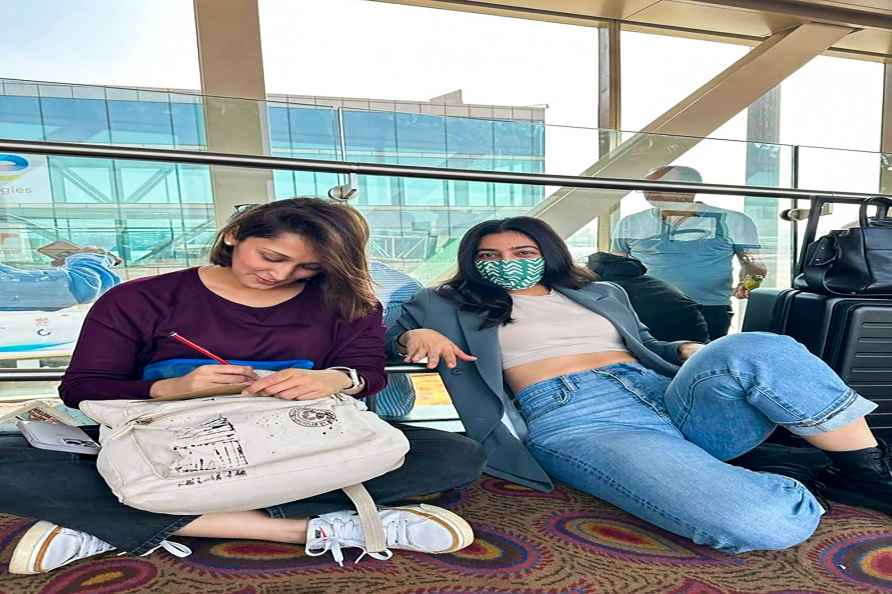 Apte claims passengers were locked on aerobridge for hours