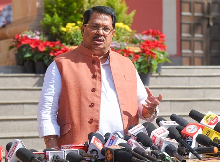 TET 2026 paper leak: Oppn walk outs of Maha Assembly citing govt's lack of concrete response