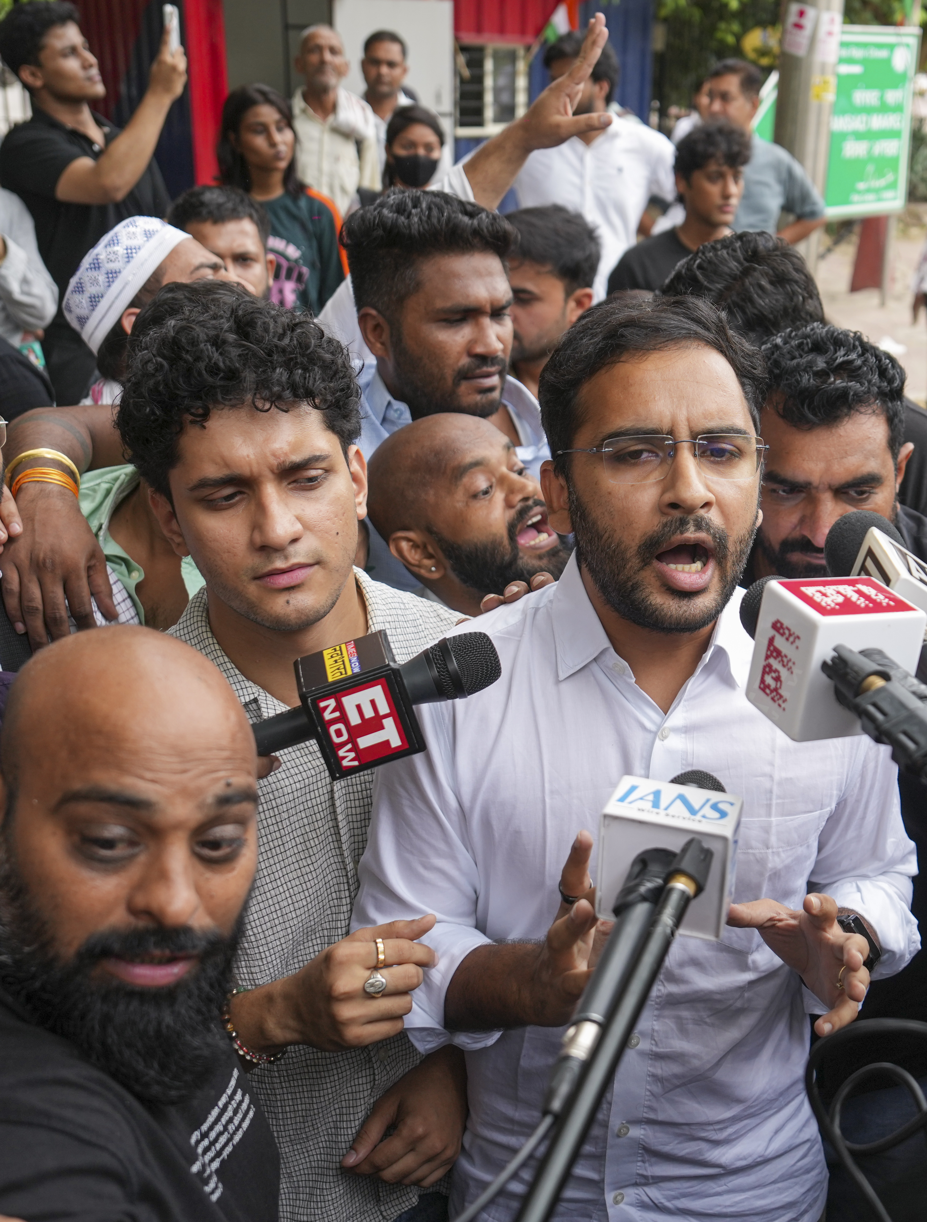 'Shameful day for country': CJP seeks FIR against man who admits to grievously injuring protestor's dad in viral video